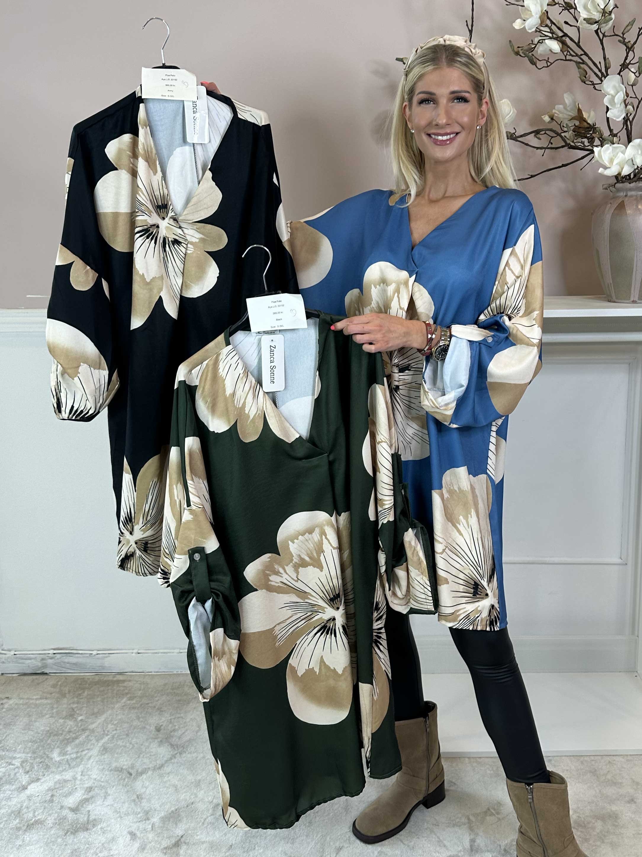 Aya L/S - Sød kjole i viskose med blomster